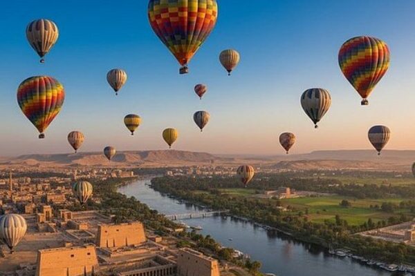 Політ на повітряній кулі над Луксором із Хургади